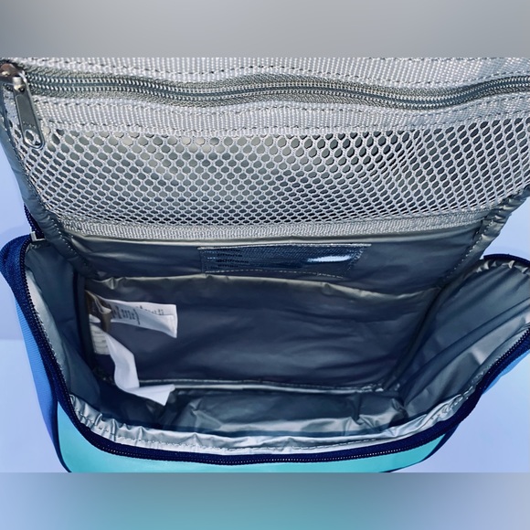 Pottery Barn Teen Recycled Gear-Up Ombre Essential Lunch Bag Purple/Blue/Green - Picture 5 of 5